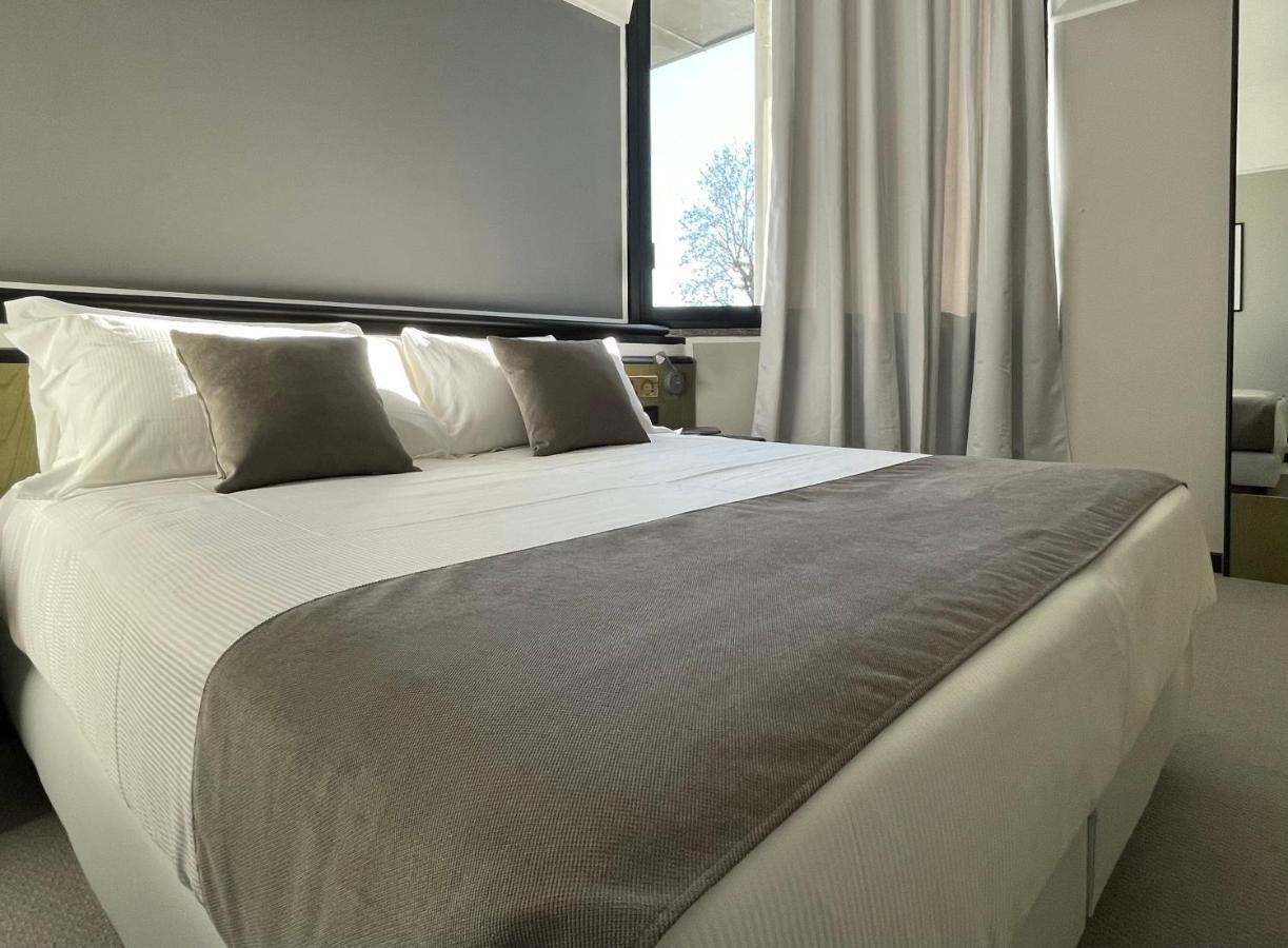 Hotel Gardenia Fiera 瑟门内特 外观 照片