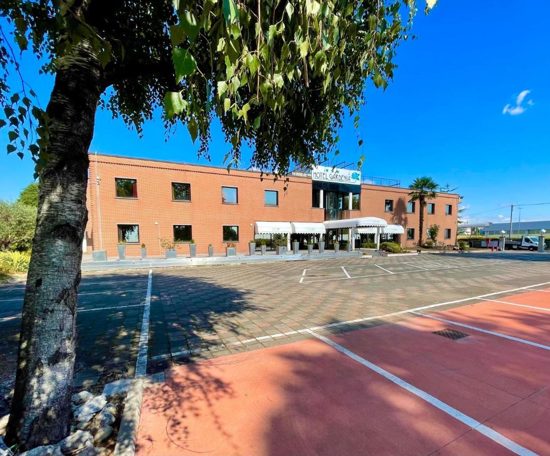 Hotel Gardenia Fiera 瑟门内特 外观 照片
